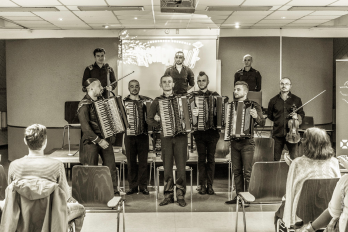 Les accordeons de feu de Chisinau a Strasbourg - copyright Joel Hellenbrand - 2