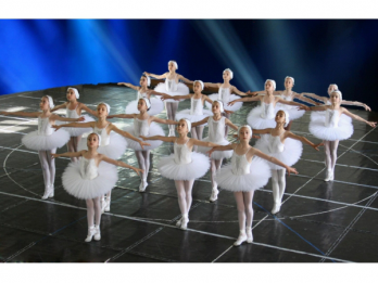 Spectacolul de balet pentru copii "Magazinul de papusi" al scolii de Balet Studio M - Opera  Nationala Romana 15 mai 2014, orele 1700 si 1900, la scoala Israeliana de Balet din Tel Aviv