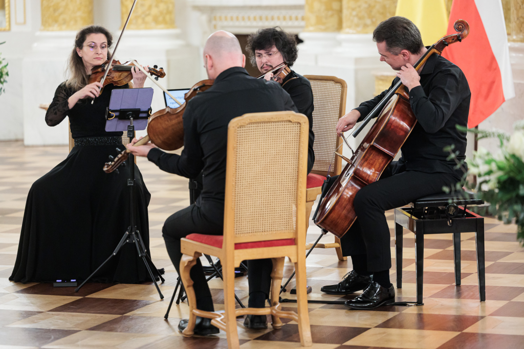 Ziua Solidaritatii romano-polone la Varsovia recitalul Cvartetului Arcadia si promovarea Concursului George Enescu