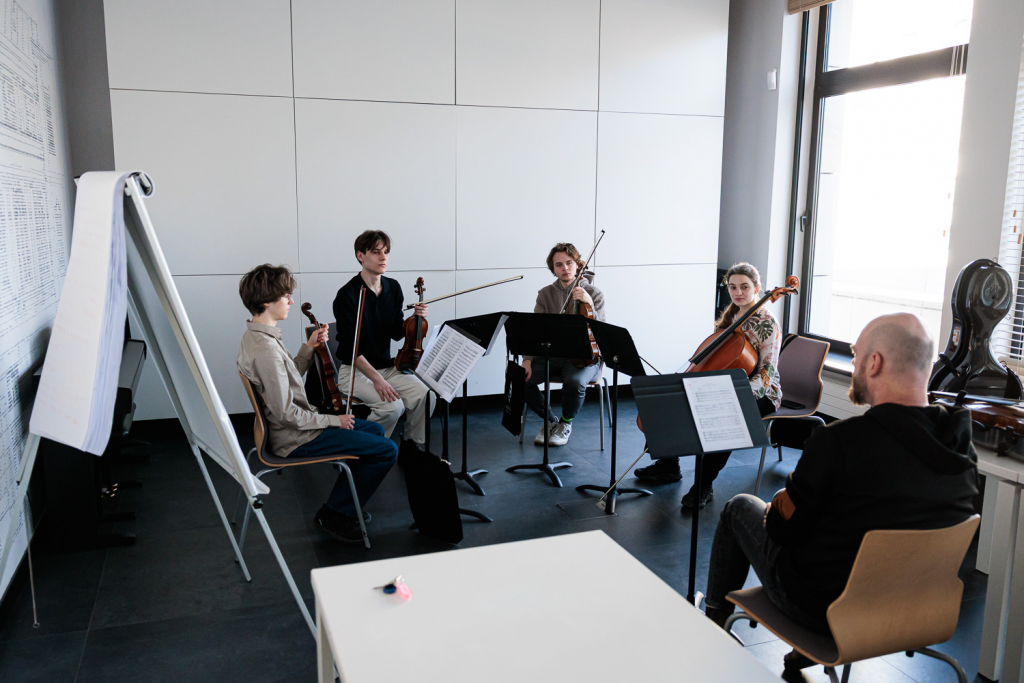 Ziua Solidaritatii romano-polone la Varsovia recitalul Cvartetului Arcadia si promovarea Concursului George Enescu