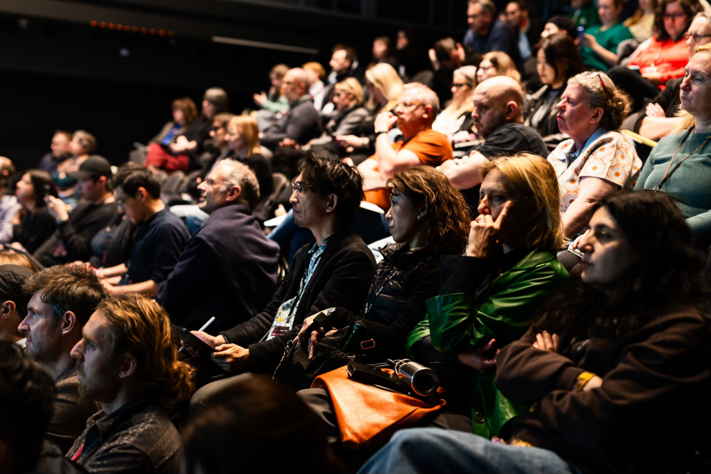 Symposium Performing Exhibitions, Curating Scenographies