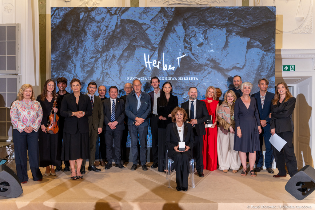 Ana Blandiana, distinsa in Polonia cu Premiul Herbert 2026 pentru poezie