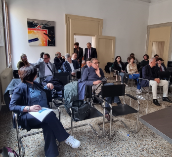 I convegnisti nella Sala Conferenze dellIstituto Romeno di Cultura e Ricerca Umanistica di Venezia