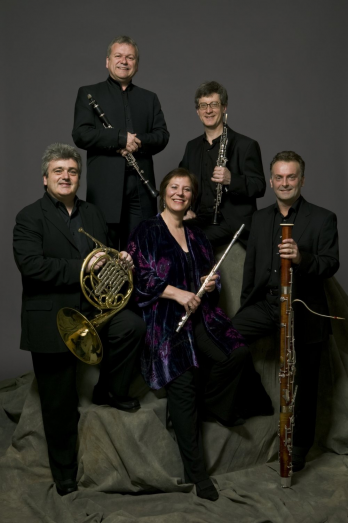 Ansamblul London Winds