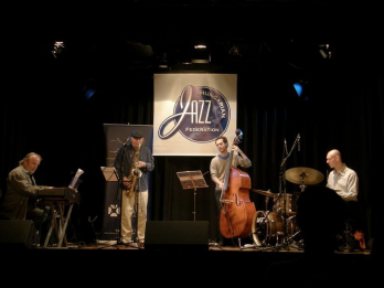 Arthur Balogh urca in Locomotiva Jazz pe peronul ICR Budapesta alaturi de nume mari din jazzul maghiar