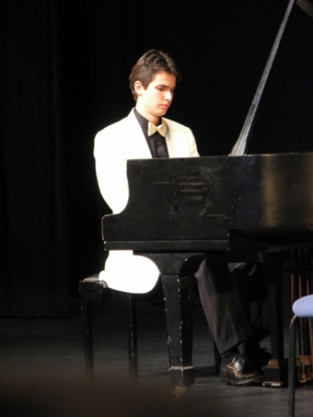 Artur Bocaneanu, pian (19 ani)