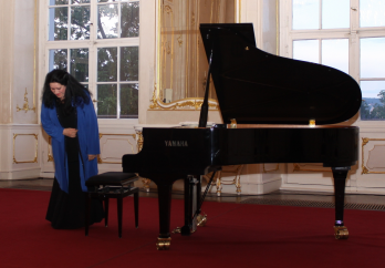 Bijuterii muzicale cu Ilinca Dumitrescu (pian) si Vasile Macovei (fagot) - Godollo