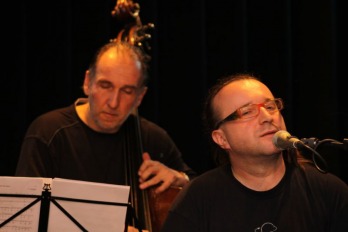 Cea de-a saptea Locomotiva Jazz cu vagoane din Romania, Marea Britanie si Ungaria pe peronul ICR Budapesta