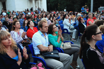 Concert Chisinau Youth Orchestra open air in Scuarul Catedralei din Chisinau