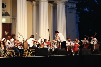 Concert Chisinau Youth Orchestra open air in Scuarul Catedralei din Chisinau