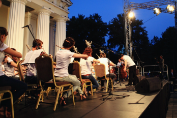 Concert Chisinau Youth Orchestra open air in Scuarul Catedralei din Chisinau