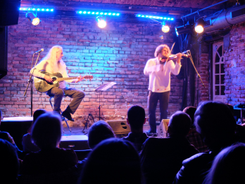 Concert al trupei romanesti When Violin Meets Guitar