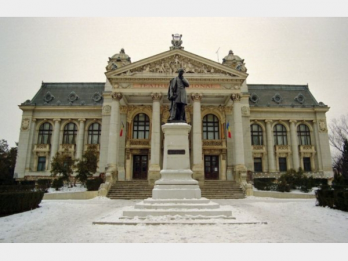 Decembrie - Teatrul National Vasile Alecsandri din Iasi