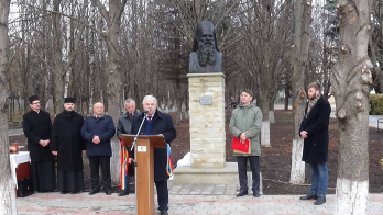 Dezvelirea bustului mitropolitului Iosif Naniescu la Sangerei