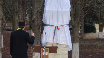 Dezvelirea bustului mitropolitului Iosif Naniescu la Sangerei