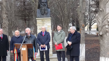 Dezvelirea bustului mitropolitului Iosif Naniescu la Sangerei