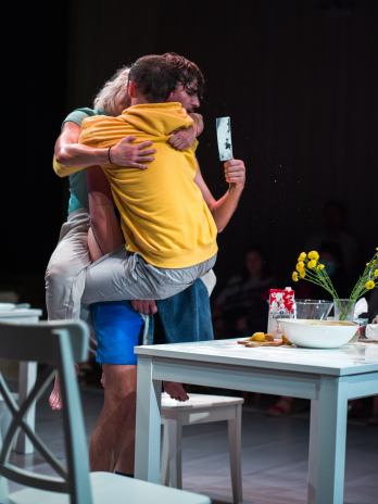 DUAL, un performance despre prietenie Foto Bogdan Botofei