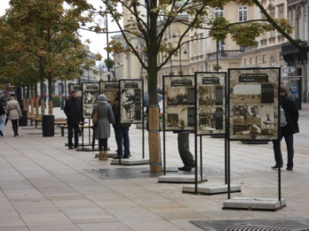 Geografia generozitatii Viata de zi cu zi a polonezilor in refugiul romanesc - expozitie de fotografie la Varsovia