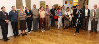 ICR Budapesta verniseaza expozitia de pictura Lumea, un loc minunat