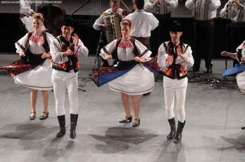 Junii Sibiului in Piata Sao Carlos