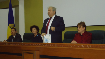 Lansarea volumului "Programul de Studii Avansate al Institutului Cultural Roman Mihai Eminescu la Chisinau Conferinte publice"
