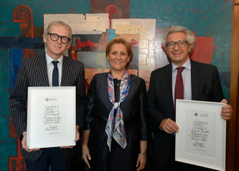 Domnul Giorgio Ficarelli, din partea Directiei Generale pentru Cooperare Internationala si Dezvoltare a Comisiei Europeane Domnul Paul Dujardin,   CEO si director artistic al Palatului Artelor Frumoase din Bruxelles - BOZAR Doamna Liliana Turoiu - presedi