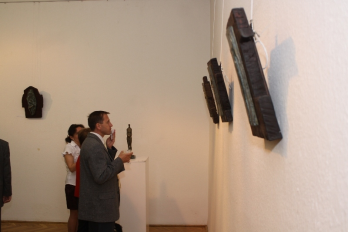 loan GRECU - Linie, volum si mesaj, expozitie de sculptura