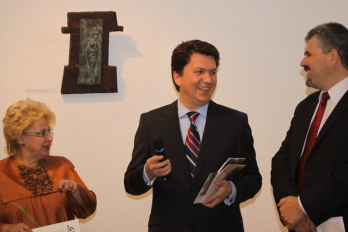 loan GRECU - Linie, volum si mesaj, expozitie de sculptura