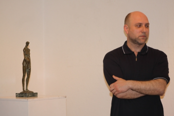 loan GRECU - Linie, volum si mesaj, expozitie de sculptura