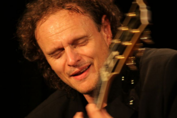 Locomotiva Jazz Bota-Dolga-Kollman-Gyarfas pe peronul ICR Budapesta