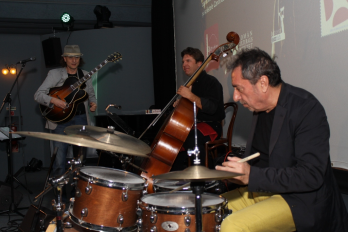 Locomotiva Jazz - cu vagoane din Romania si Ungaria la Budapesta 
