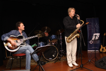 Locomotiva Jazz soseste la Pecs, capitala culturala europeana Cu vagoane din Romania, Estonia si Ungaria