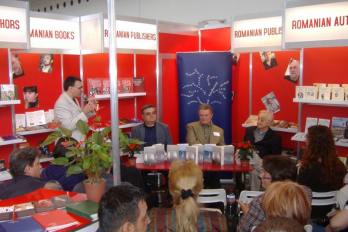 Lumea Cartii - Dan Duta, Jiri Nasinec - traducator, Mihai Sin, Dumitru tepeneag