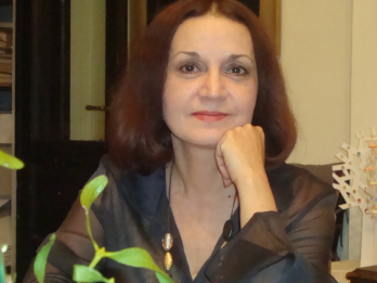 Magda Carneci