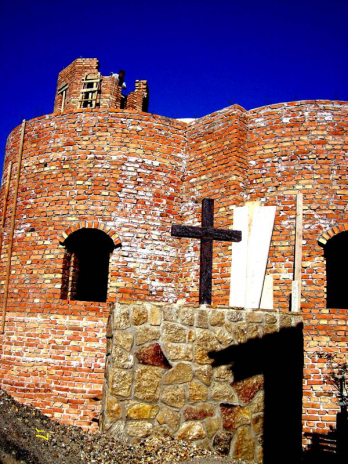 Mesici, biserica ortodoxa romana in constructie (Voivodina, Serbia)