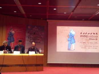Miguel Lobo Antunes, membru al Consiliului de Administratie al Fundatiei Culturgest, alaturi de Nuno Sena si Miguel Valverde, cei doi directori ai Festivalului IndieLisboa