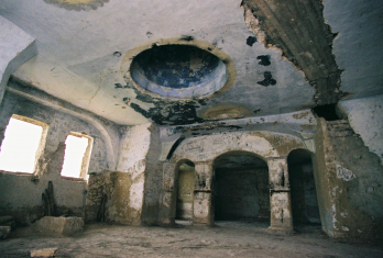 Naos si altar, manastirea Tipova (Basarabia, Republica Moldova)