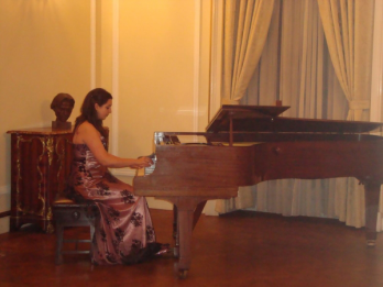 Pianista Alexandra Dariescu a deschis stagiunea 2012-2013 a seriei Concertelor Enescu la ICR Londra
