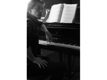 Pianistul Victor Nicoara va sustine un recital la Ateneul Roman