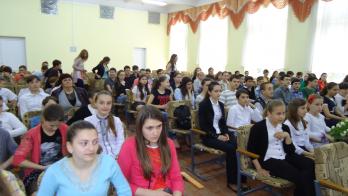 Poduri de carte - promovarea literaturii romane in Basarabia in raionul Criuleni