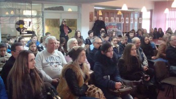 Prelegere dedicata Unirii Principatelor si recital de poezie sustinut de directorul ICR Chisinau, acad Valeriu Matei la Biblioteca Municipala de Arta Tudor Arghezi