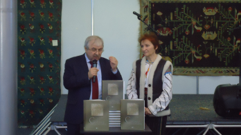 Prezentarea volumului "Covoare basarabene" in cadrul Targului National al Covorului din Republica Moldova