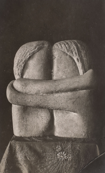 Constantin Brancusi - Sarutul