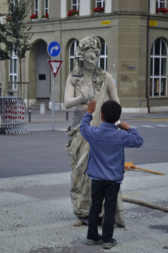 Statuia