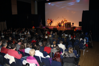 Toronto (duminica, 1 decembrie 2013, ora 1800, Sala Kobayashi, Japanese Canadian Cultural Center)