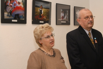 Traditii populare, expozitia artistilor fotografi din Romania si Ungaria