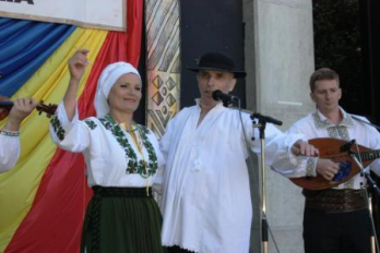 Ziua Romanilor si a Moldovenilor din Portugalia_ recital Grigore Lese si Zinaida Bolboceanu