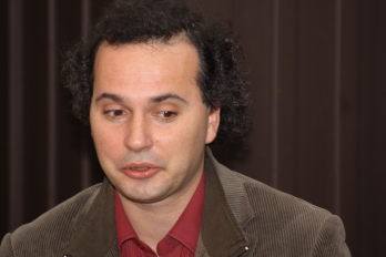 Zoltan Boszormenyi, Trupul molatic al noptii - prezentare de carte
